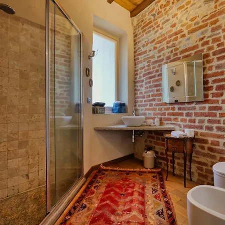 Viavai Bed & Breakfast 4*